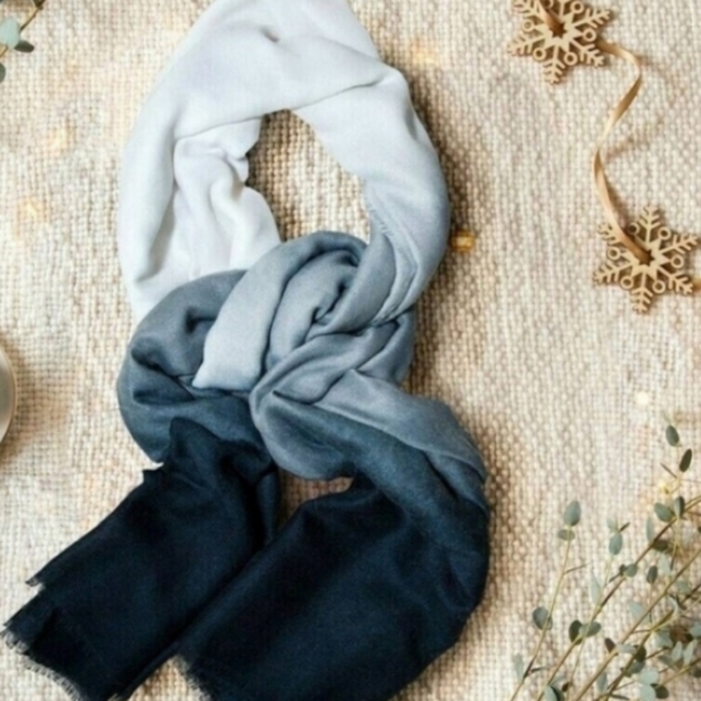 CUSHNIE Horizon Ombre Scarf - Picture 9 of 10